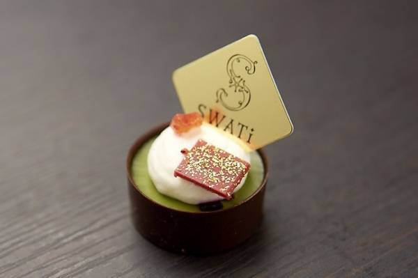 インテリアブランドとコラボしたキュートないちごスイーツビュッフェがニューオータニ大阪で開催