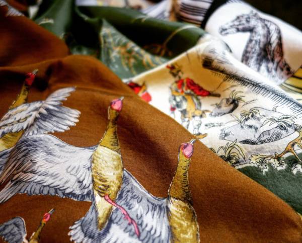 赤坂蚤の市が新宿伊勢丹に出現! ヴィンテージ素材やリメイクアクセサリーが並ぶ