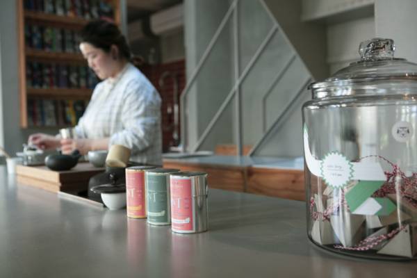 【OL食事情at 14:00PM】パリと東京をつなぐ、日本茶サロン。浜町「サロン・ド・テ パピエ ティグル」