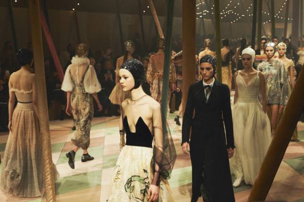 【ルック】ディオール2019春夏オートクチュール コレクション