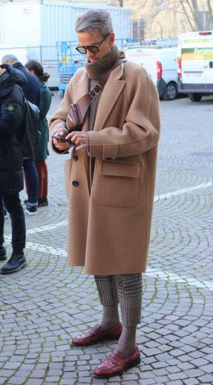 ピッティ会場スナップ：クラシコMIXの多様化、ドレスシューズの復活【ピッティ・ウオモ95】