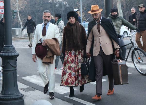 ピッティ会場スナップ：クラシコMIXの多様化、ドレスシューズの復活【ピッティ・ウオモ95】