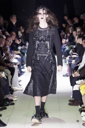 光を求めるソリッドなコム デ ギャルソン・オム プリュス【2019-20秋冬メンズ】