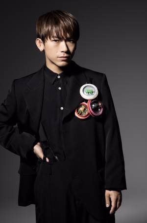 EXILEのNAOTOが手掛けるスタジオ セブンとGUがコラボ! NAOTOのルーツである90年代裏原から着想