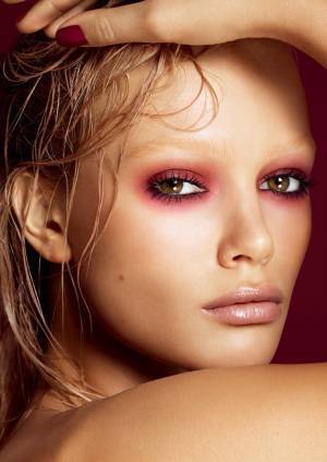 アディクションのサマーコレクション、圧倒的なカラーバリエーションで描く野生的なラテンウーマン