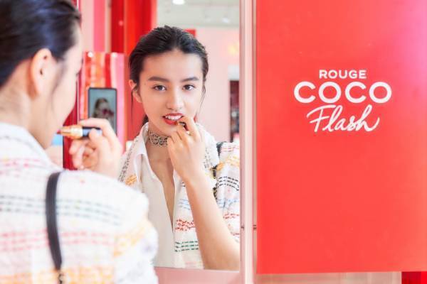 Kōki,も来場。シャネル「ルージュ ココ フラッシュ」をいち早く体感できるイベントが原宿でスタート