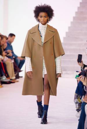 【ルック】クロエ2019-20秋冬コレクション