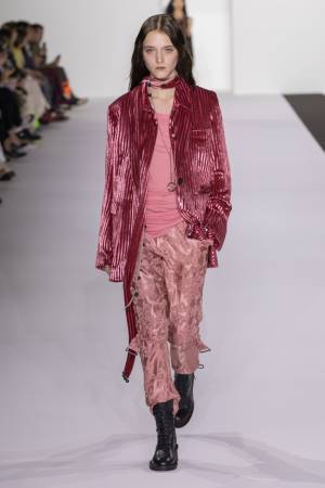 【ルック】アン ドゥムルメステール2019-20秋冬ウィメンズコレクション