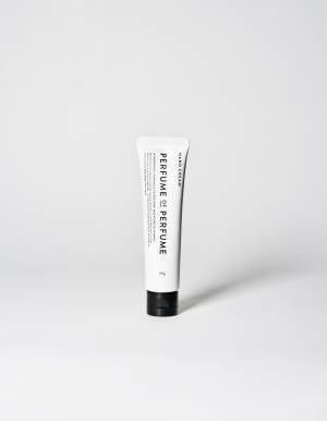 Perfumeのファッションプロジェクト「Perfume Closet」よりフレグランスアイテムが登場！ライブ直前に付ける、アロマオイルの香りがモチーフに