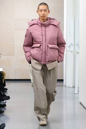 オーラリーがパリデビュー。ブランクーシのアトリエで【2019-20秋冬コレクション】