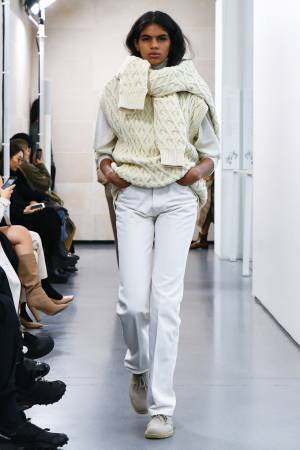 オーラリーがパリデビュー。ブランクーシのアトリエで【2019-20秋冬コレクション】