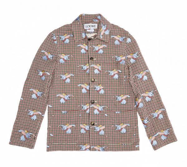 ロエべから、ディズニー「ダンボ」のデザインを施したカプセルコレクションが登場!