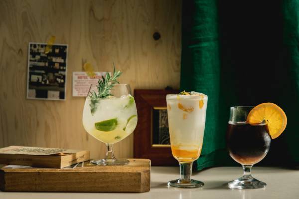 スープストックトーキョーによる、カレー居酒屋「YELLOW」がオープン! 大阪にカレーの新名所が誕生