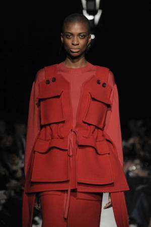 ポステレガント、初のショー【2019-20秋冬コレクション】