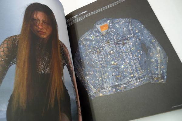 パリ発のマガジン『Self Service』の25周年を記念する特別号【ShelfオススメBOOK】