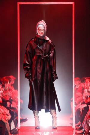 【ルック】ケイスケヨシダ2019-20秋冬ウィメンズコレクション