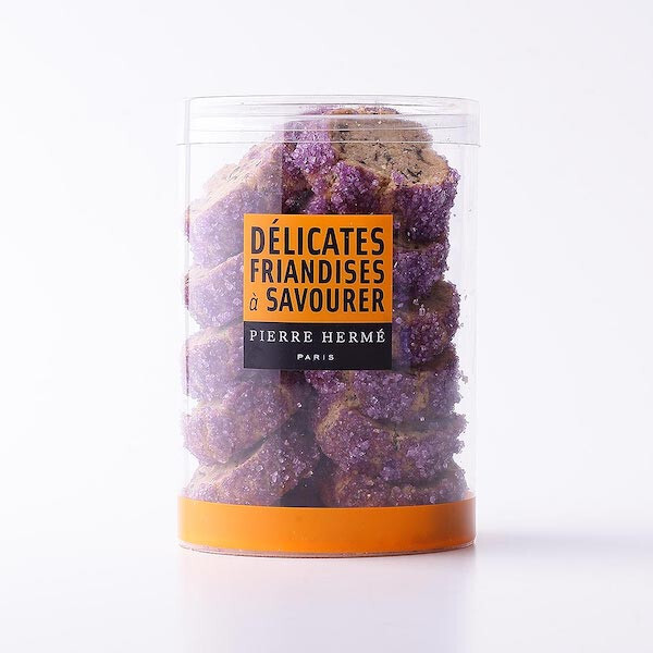 ピエール・エルメ・パリ、母の日に向けた新作マカロンやハート形のパティスリーを限定発売