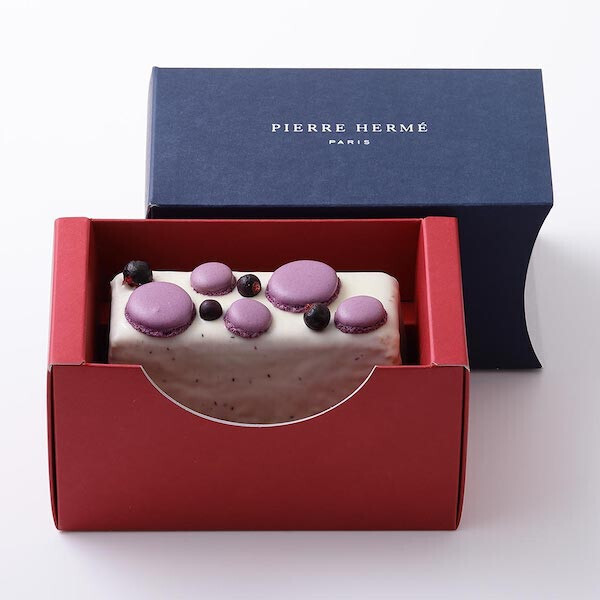 ピエール・エルメ・パリ、母の日に向けた新作マカロンやハート形のパティスリーを限定発売