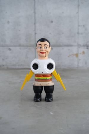 ゆずやサカナクションなどのMVを手掛けるmagma、2年ぶりの新作個展をVOILLDで開催