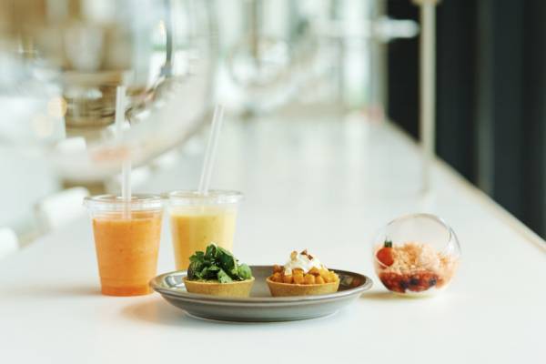 横浜「資生堂グローバルイノベーションセンター」にオープンした“ベジセントリック”カフェって?