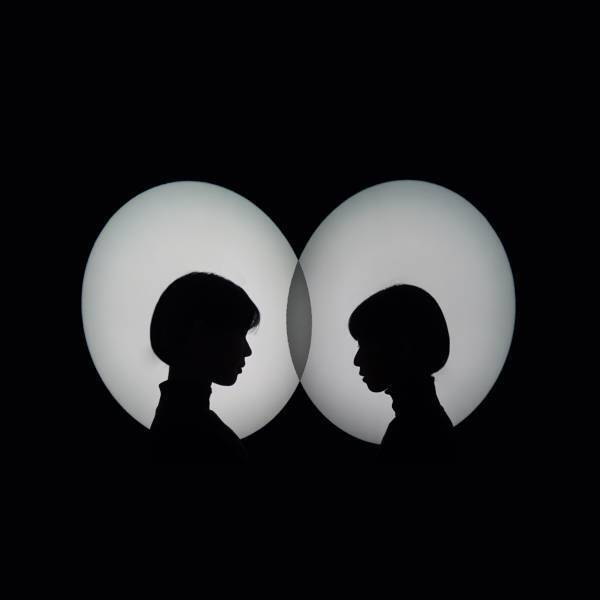 日の入りから日の出まで開廊。真夜中のギャラリーで体験する原宿の静寂