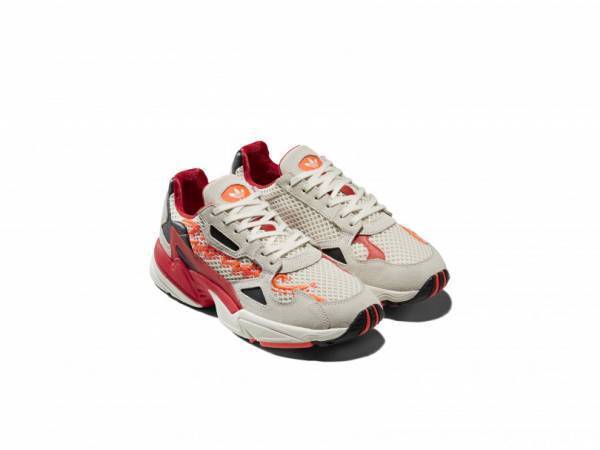 「アディダス×フィオルッチ」の第2弾が発売! スニーカーやサンバイザーなど14アイテムがラインアップ