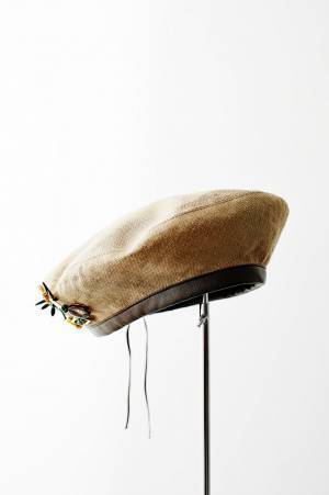 夏の装いを自分らしく演出する一点物のハット。神田明神のGallery Mで「エム×クール ファム」のイベント開催