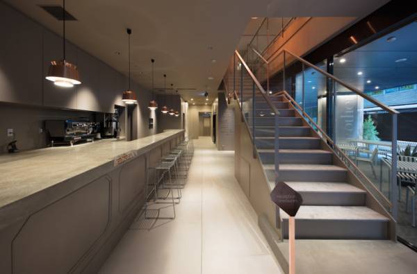 アフターシックス、プチトリップ。京橋の新たなホテル「an/other TOKYO」に泊まってみた【EDITOR'S BLOG】