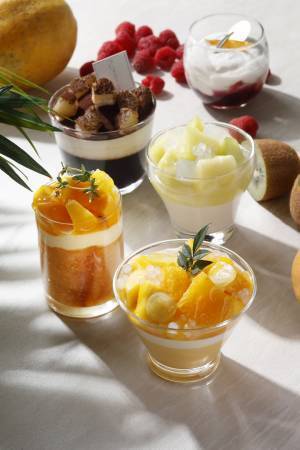 ウェスティンホテル東京に、昼と夜で別メニューを楽しめる「プレミアムパフェ」が登場!