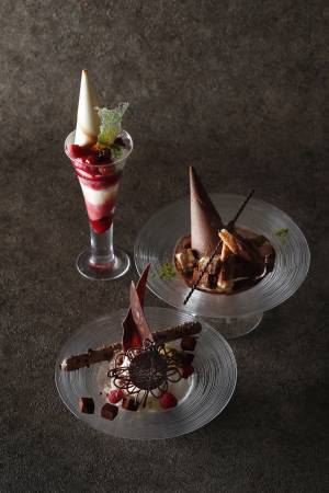 ウェスティンホテル東京に、昼と夜で別メニューを楽しめる「プレミアムパフェ」が登場!