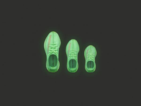 アディダス オリジナルス×カニエ・ウエスト、暗闇で光放つ「YEEZY BOOST」を発売! キッズやベビーサイズも
