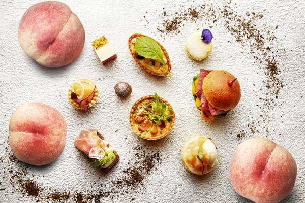 大人気、桃のスイーツブッフェが今年も! インターコンチネンタルホテル大阪でスタート