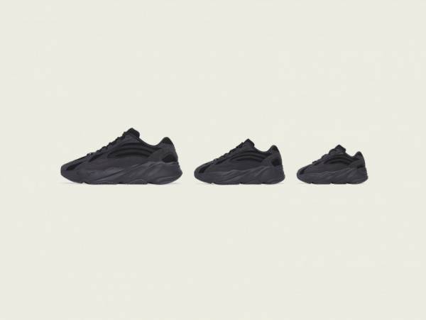 アディダス オリジナルス×カニエ・ウエスト、オールブラックの新色「YEEZY BOOST 700 V2 VANTA」発売
