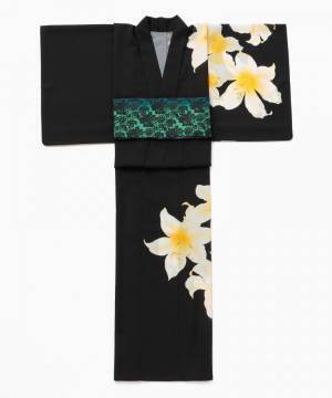 新宿伊勢丹が提案する“少し背伸びした”浴衣。西内まりやとのコラボモデルも