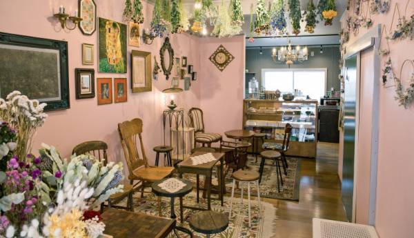 池袋・HANABARの姉妹店「gmgm」が高円寺にオープン! テーマは“花×食”、五感で楽しむ花カフェ