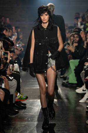 ロンドンの街と文化に共鳴するジョン ローレンス サリバン、ますます存在感が増す【2020春夏コレクション】