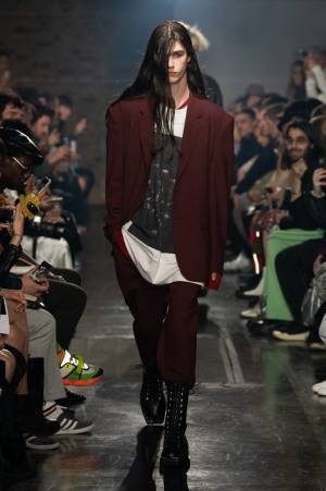 ロンドンの街と文化に共鳴するジョン ローレンス サリバン、ますます存在感が増す【2020春夏コレクション】