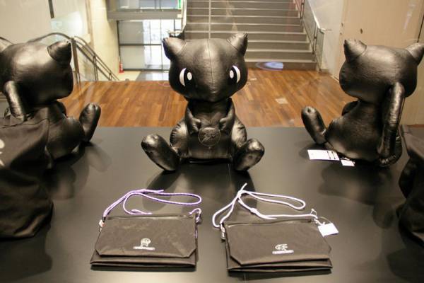 【更新】藤原ヒロシ×ポケモン「THUNDERBOLT PROJECT」のポップアップを新宿伊勢丹で開催。ミュウとミュウツーをモチーフにしたアイテムを展開