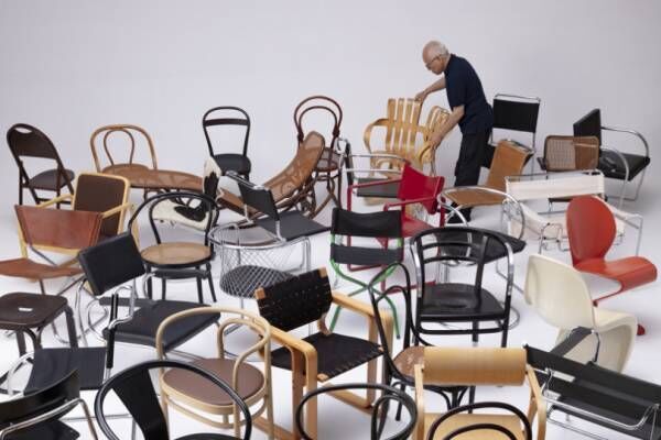 無印良品銀座で50脚の椅子を通してロングライフデザインを考える展覧会が開催