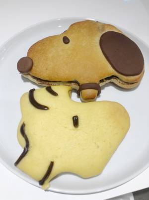 「スヌーピー in 銀座」が銀座三越でスタート! 今年は“タイムトラベル”がテーマ、限定アイテムは?