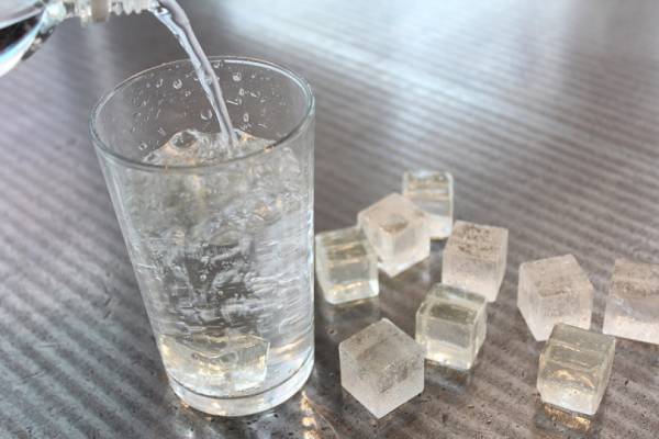 本物そっくりなパパブブレの氷型キャンディで作る夏のスペシャルドリンク【今日のスイーツvol.11】