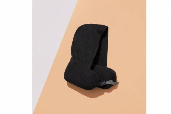 夏休みの旅行前にチェック! フライトを快適にするアイテム【EDITOR'S PICK】