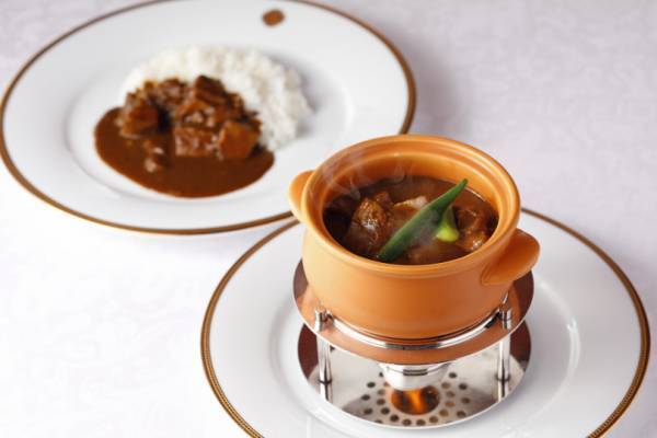 資生堂パーラーで夏恒例のカレーフェアがスタート! 神戸牛や夏野菜の鮮やかなカレーが登場