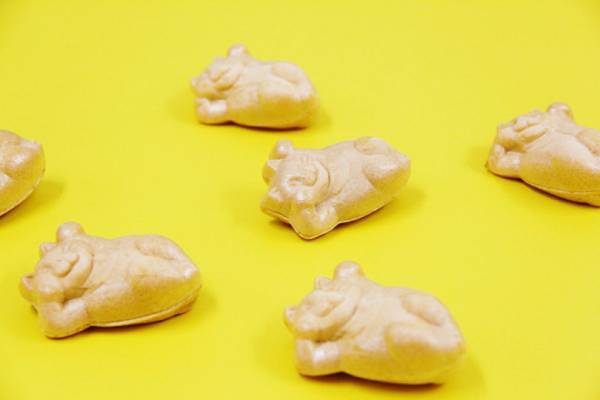 ころんと寝そべる招き猫の最中。御菓子司 白樺の「たらふくもなか」【絶対喜ばれる! 夏の手土産】
