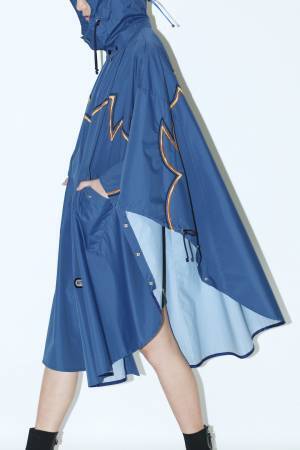 トーガ×アウトドアプロダクツが初コラボ! ポンチョやバックパックなど5アイテムを発売