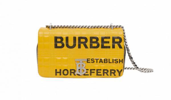 リカルド・ ティッシによるバーバリーの新アイコンバッグ「ローラ」誕生