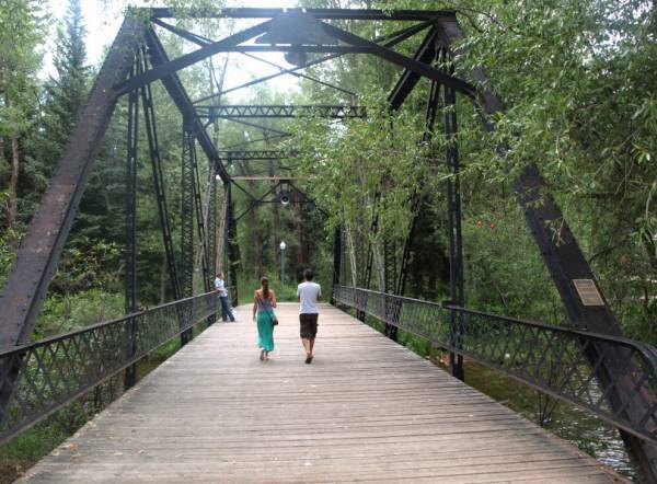 ポーラ美術館で初の現代美術の企画展、モネやピカソら巨匠と現代アートが共演