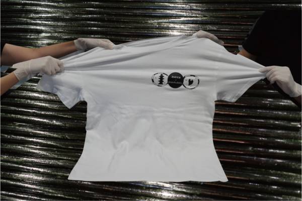 ズッカ×パパブブレのキャンディが登場。モノトーンキャンディの味は食べるまでのお楽しみ!