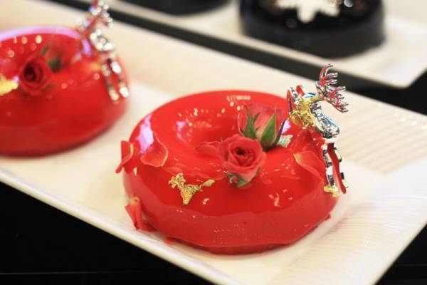 パレスホテル東京のアートなクリスマスケーキ2019、今年の注目は?