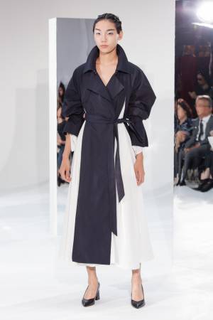 【ルック】アキコアオキ2020春夏コレクション